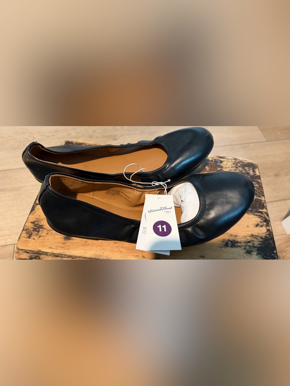 Universal Thread Black Ballet Flats with Tan Insole